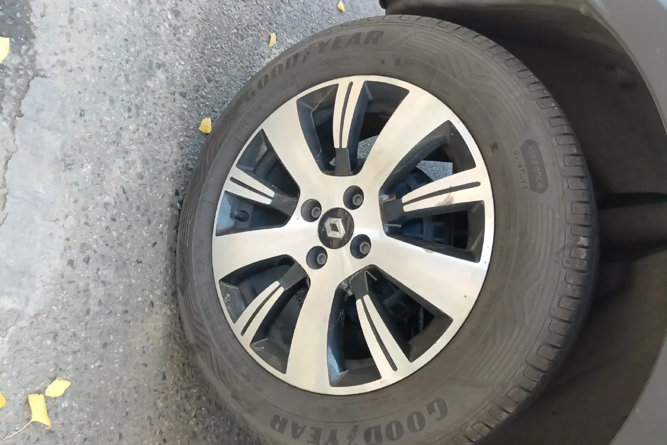 2015 Renault  Captur 1.2T 116HP L4 6DCT,autocango,china used car exporter,china ev exporter,chinese used car exporter,chinese used ev exporter