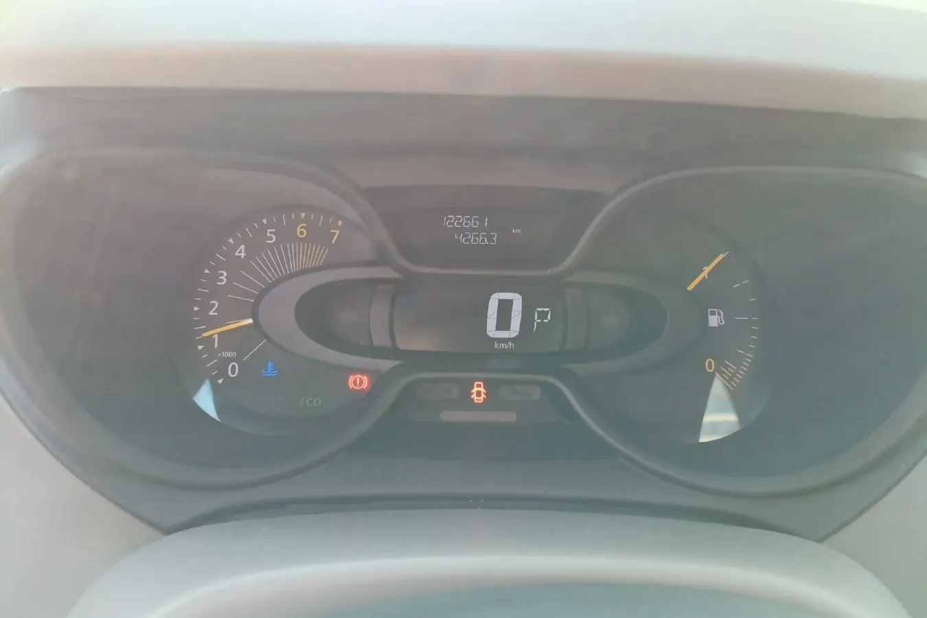 2015 Renault  Captur 1.2T 116HP L4 6DCT,autocango,china used car exporter,china ev exporter,chinese used car exporter,chinese used ev exporter