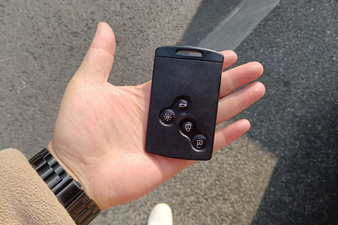 2015 Renault  Captur 1.2T 116HP L4 6DCT,autocango,china used car exporter,china ev exporter,chinese used car exporter,chinese used ev exporter