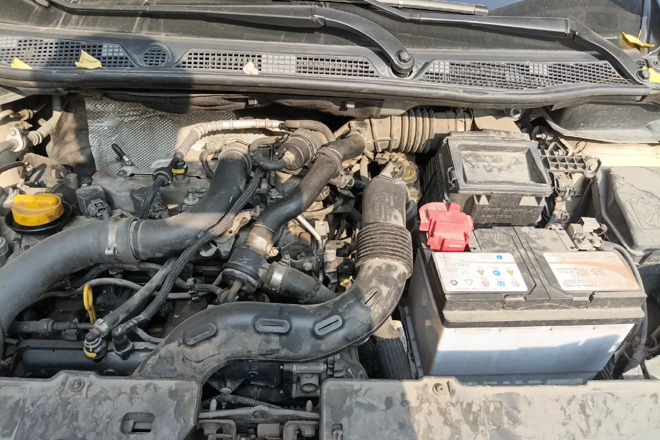 2015 Renault  Captur 1.2T 116HP L4 6DCT,autocango,china used car exporter,china ev exporter,chinese used car exporter,chinese used ev exporter