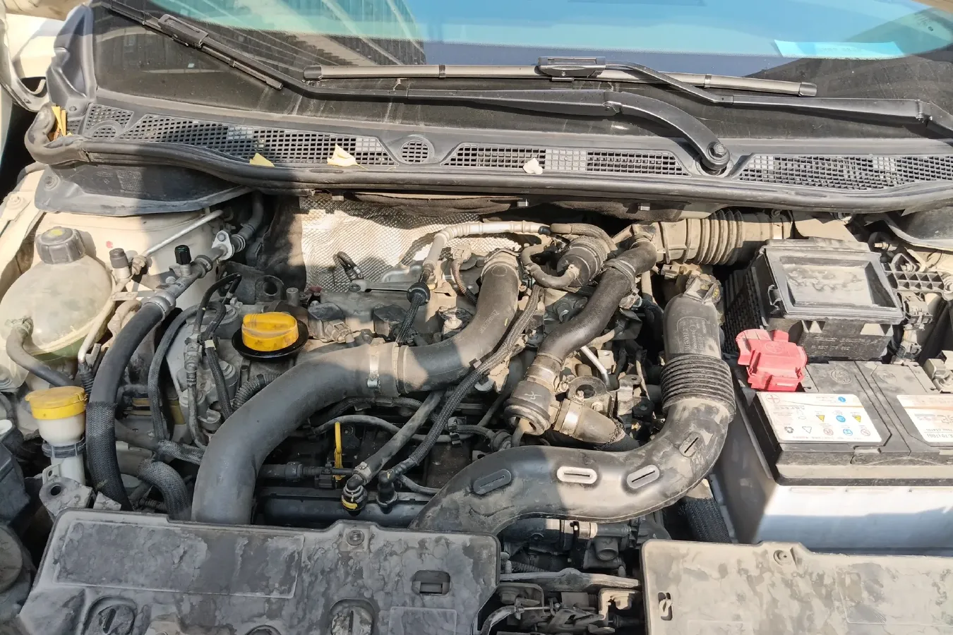 2015 Renault  Captur 1.2T 116HP L4 6DCT,autocango,china used car exporter,china ev exporter,chinese used car exporter,chinese used ev exporter