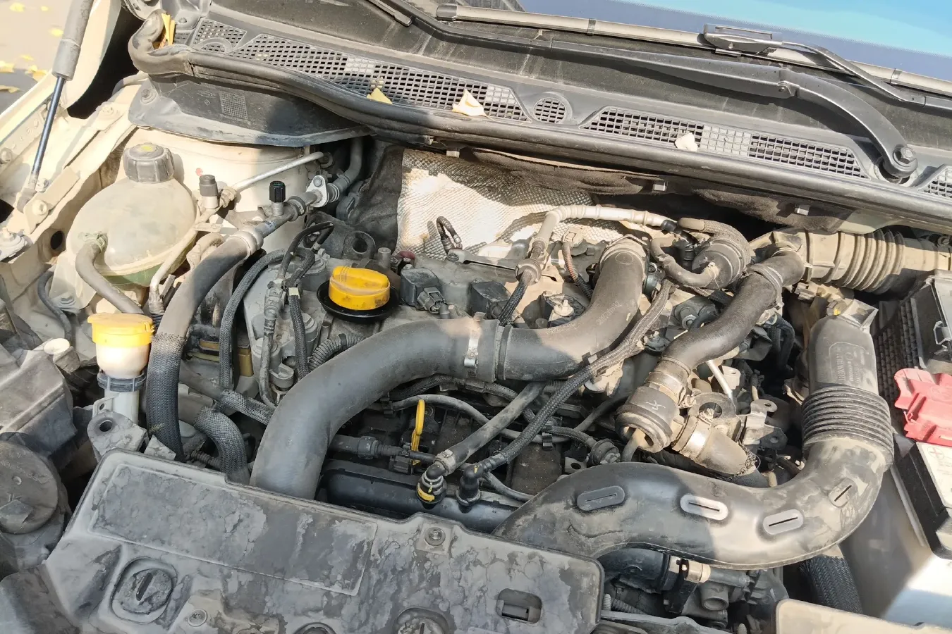 2015 Renault  Captur 1.2T 116HP L4 6DCT,autocango,china used car exporter,china ev exporter,chinese used car exporter,chinese used ev exporter