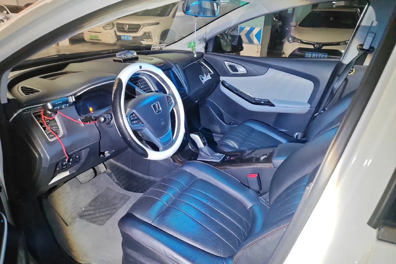 2015 Luxgen 5 1.8T 180HP L4 6AT,autocango,china used car exporter,china ev exporter,chinese used car exporter,chinese used ev exporter