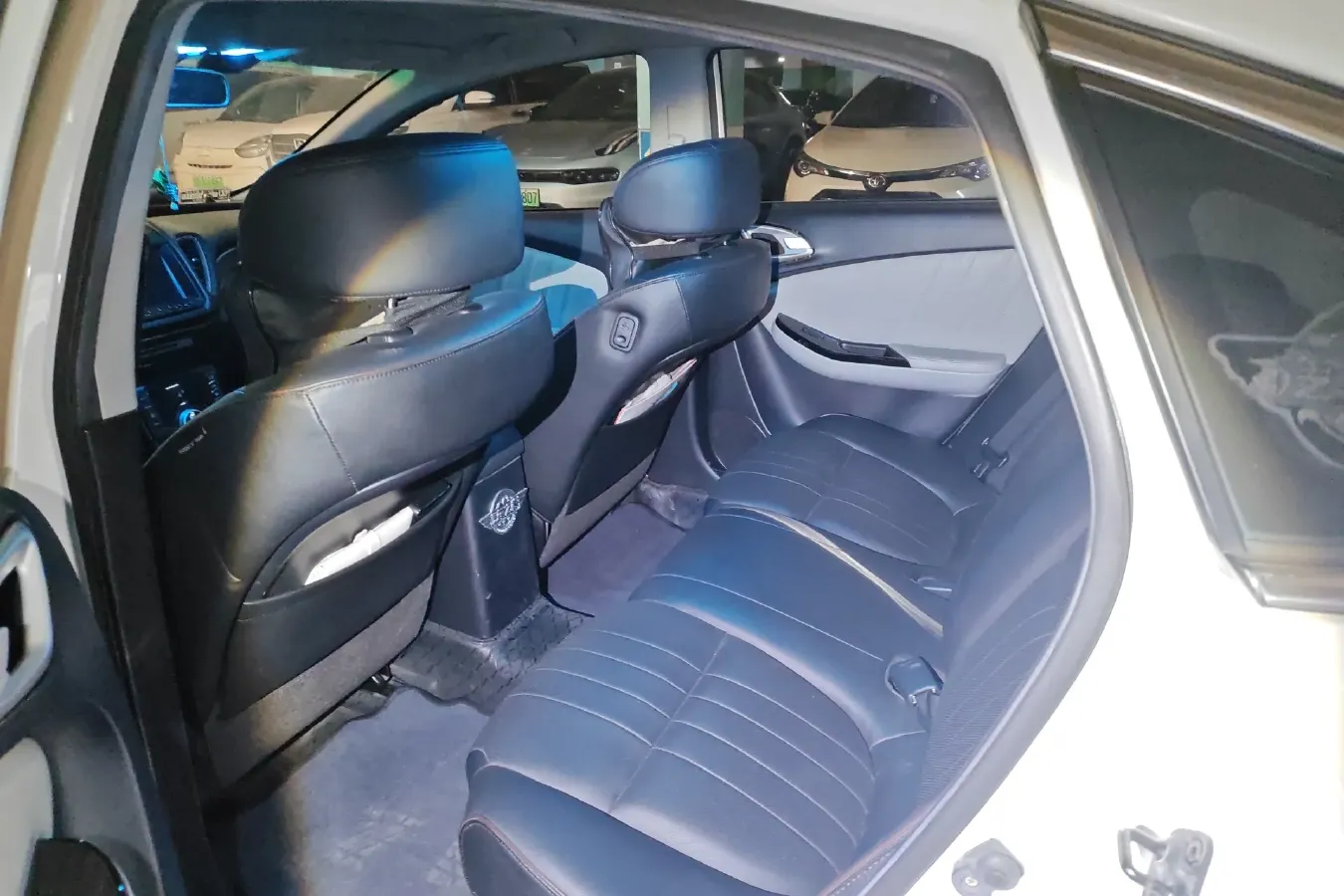 2015 Luxgen 5 1.8T 180HP L4 6AT,autocango,china used car exporter,china ev exporter,chinese used car exporter,chinese used ev exporter