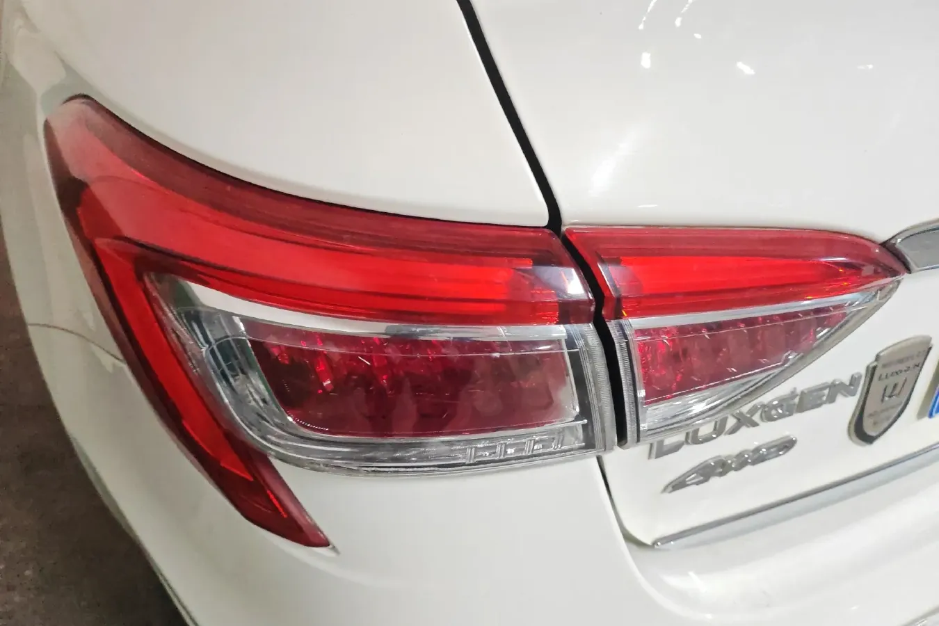 2015 Luxgen 5 1.8T 180HP L4 6AT,autocango,china used car exporter,china ev exporter,chinese used car exporter,chinese used ev exporter