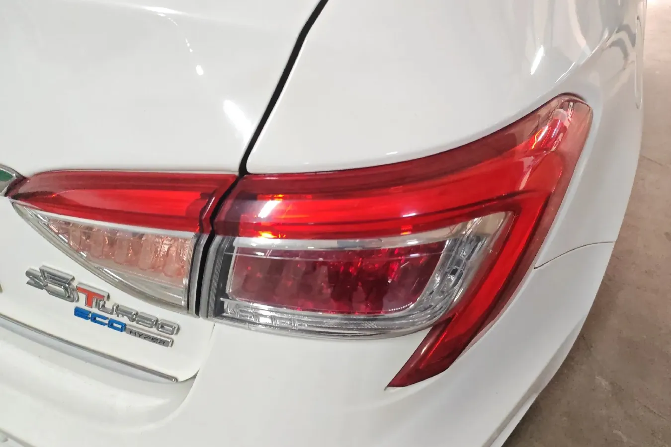 2015 Luxgen 5 1.8T 180HP L4 6AT,autocango,china used car exporter,china ev exporter,chinese used car exporter,chinese used ev exporter