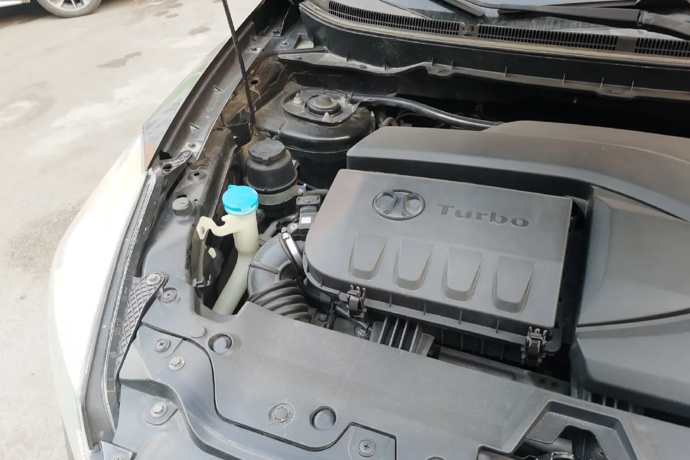 2015 BeiJing Auto Senova X65 2.0T 177HP L4 6AT,autocango,china used car exporter,china ev exporter,chinese used car exporter,chinese used ev exporter