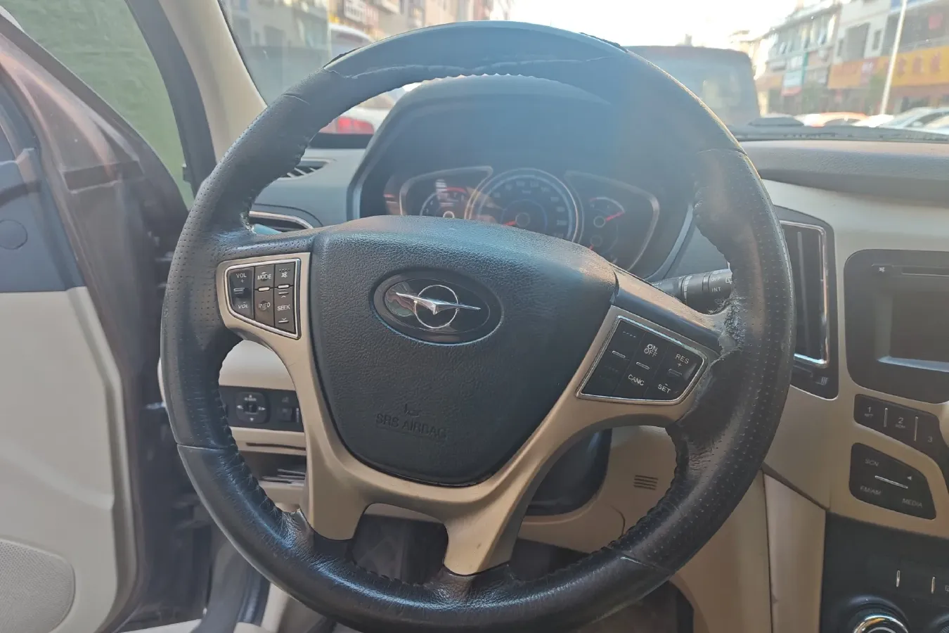 2013 HaiMa S7 2.0L 150HP L4 5AT,autocango,china used car exporter,china ev exporter,chinese used car exporter,chinese used ev exporter