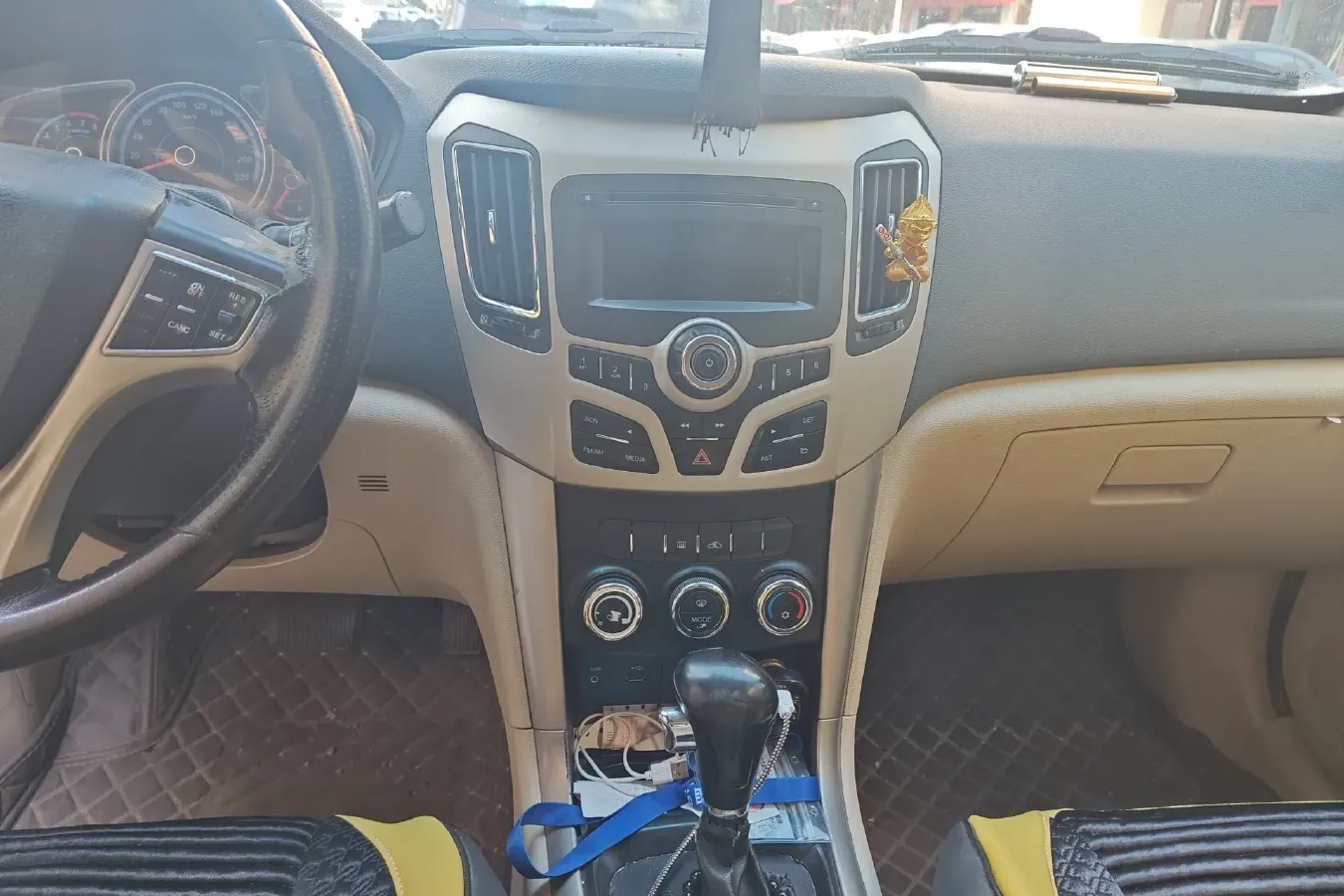 2013 HaiMa S7 2.0L 150HP L4 5AT,autocango,china used car exporter,china ev exporter,chinese used car exporter,chinese used ev exporter