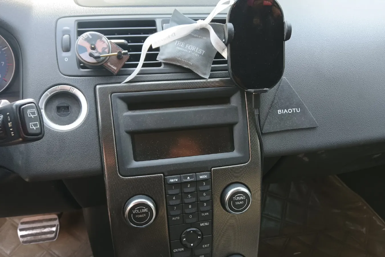 2011 Volvo C30 2.0L 145HP L4 6DCT,autocango,china used car exporter,china ev exporter,chinese used car exporter,chinese used ev exporter