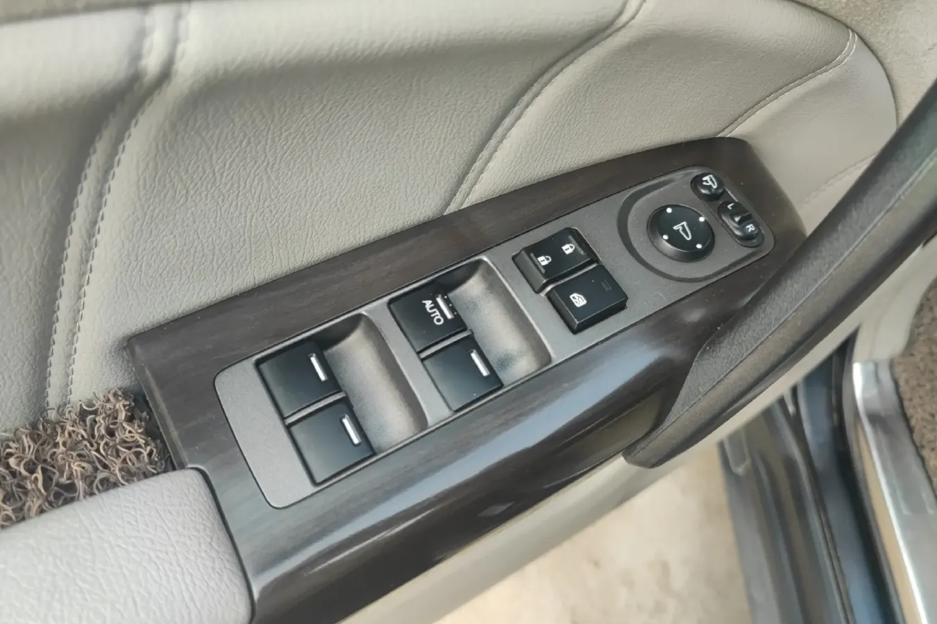 2012 Honda Elysioin 2.4L 181HP L4 5AT,autocango,china used car exporter,china ev exporter,chinese used car exporter,chinese used ev exporter