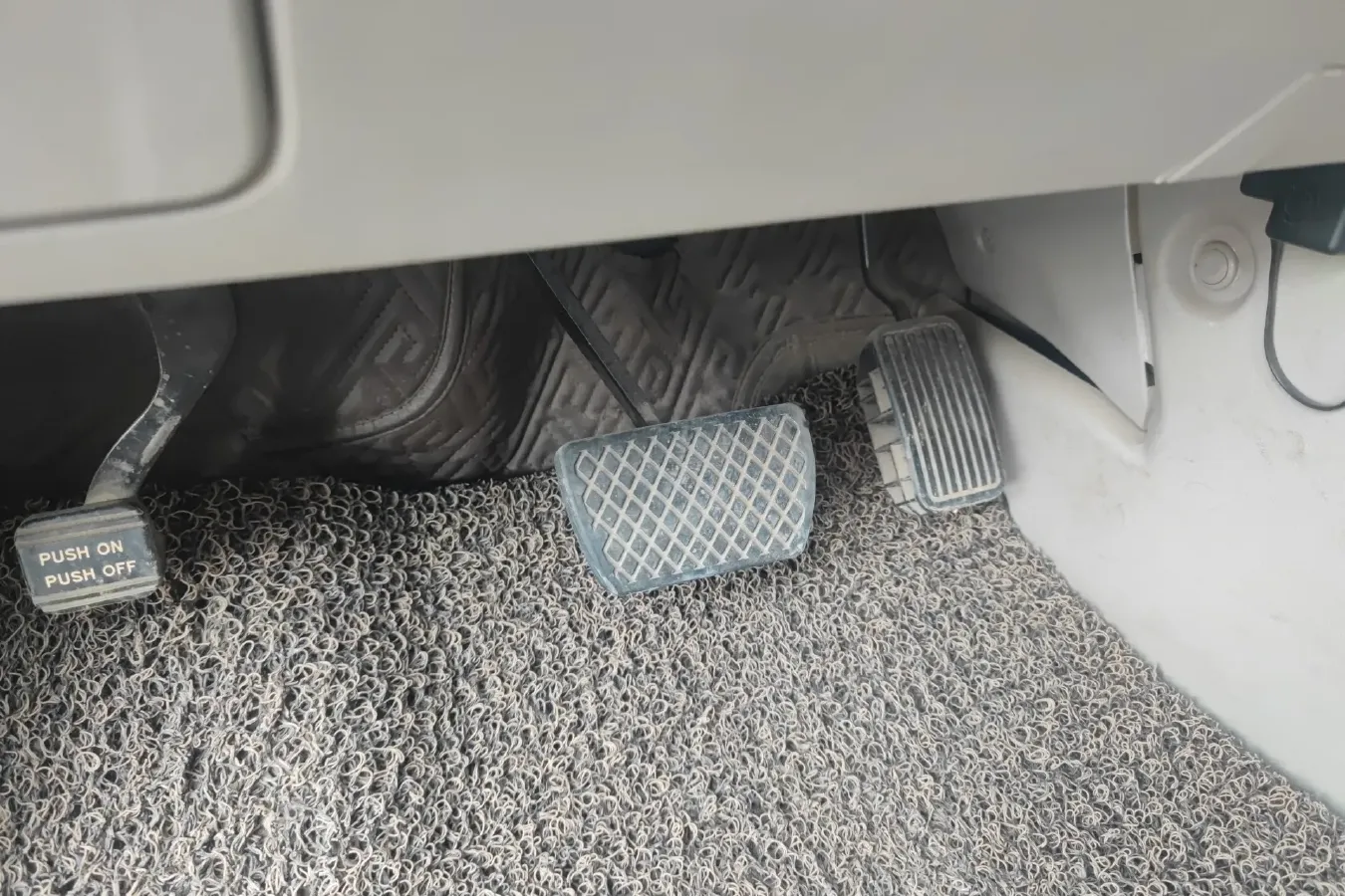 2012 Honda Elysioin 2.4L 181HP L4 5AT,autocango,china used car exporter,china ev exporter,chinese used car exporter,chinese used ev exporter