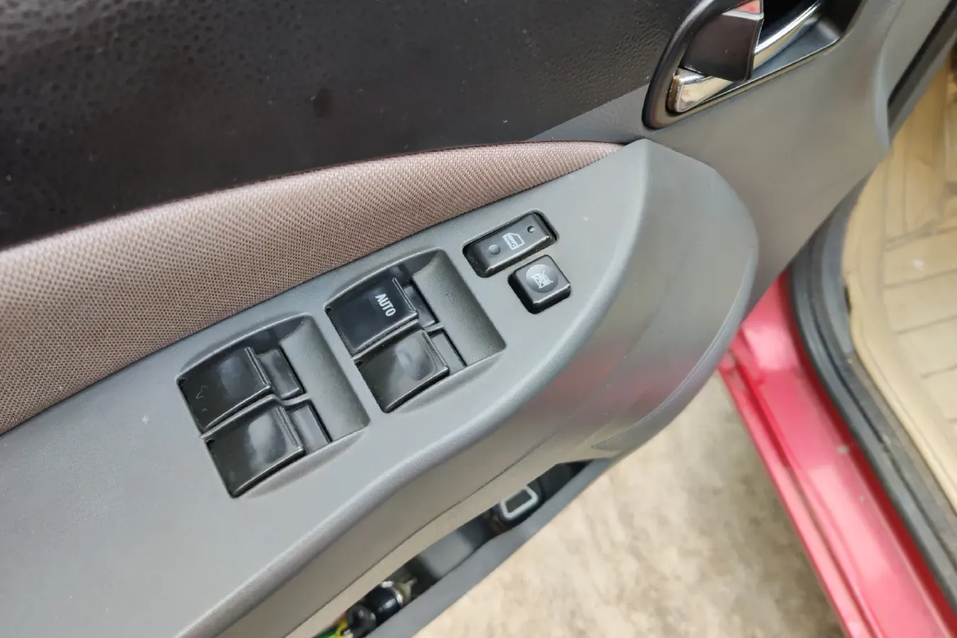 2010 DongFeng Forthing Joyear 1.5L 120HP L4 5MT,autocango,china used car exporter,china ev exporter,chinese used car exporter,chinese used ev exporter