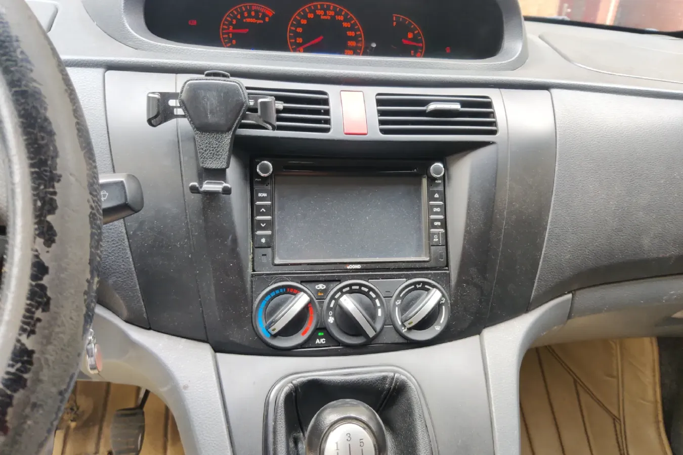 2010 DongFeng Forthing Joyear 1.5L 120HP L4 5MT,autocango,china used car exporter,china ev exporter,chinese used car exporter,chinese used ev exporter