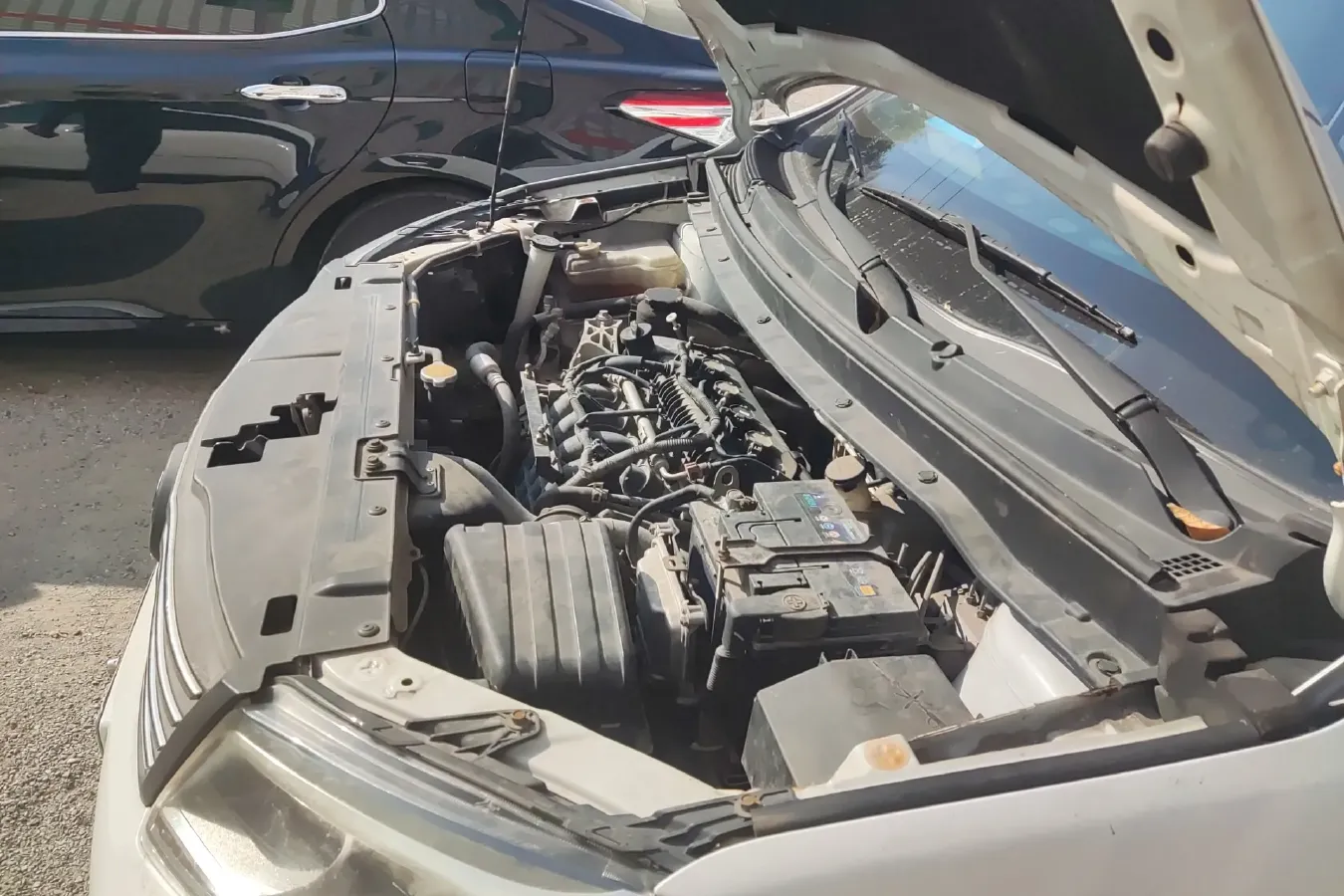 2016 DongFeng Forthing S500 1.5L 120HP L4 5MT,autocango,china used car exporter,china ev exporter,chinese used car exporter,chinese used ev exporter