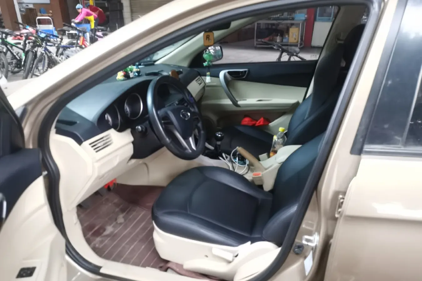 2012 Soueast V5 1.5L 120HP L4 5MT,autocango,china used car exporter,china ev exporter,chinese used car exporter,chinese used ev exporter