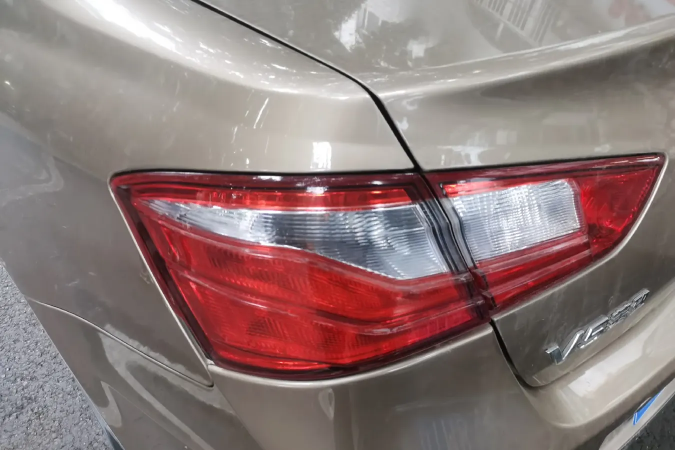 2012 Soueast V5 1.5L 120HP L4 5MT,autocango,china used car exporter,china ev exporter,chinese used car exporter,chinese used ev exporter