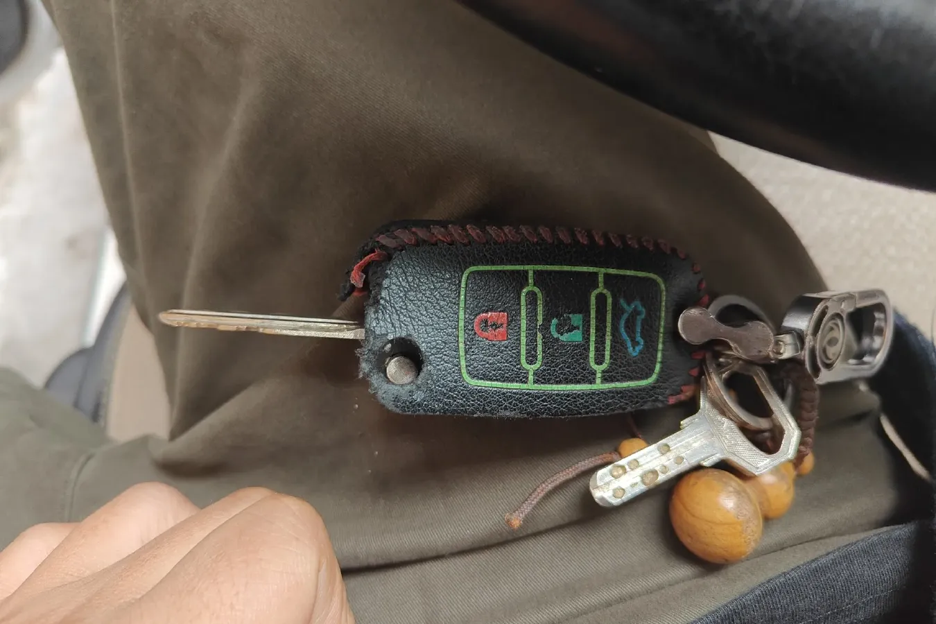 2015 DongFeng Forthing Joyear X3 1.5L 120HP L4 5MT,autocango,china used car exporter,china ev exporter,chinese used car exporter,chinese used ev exporter