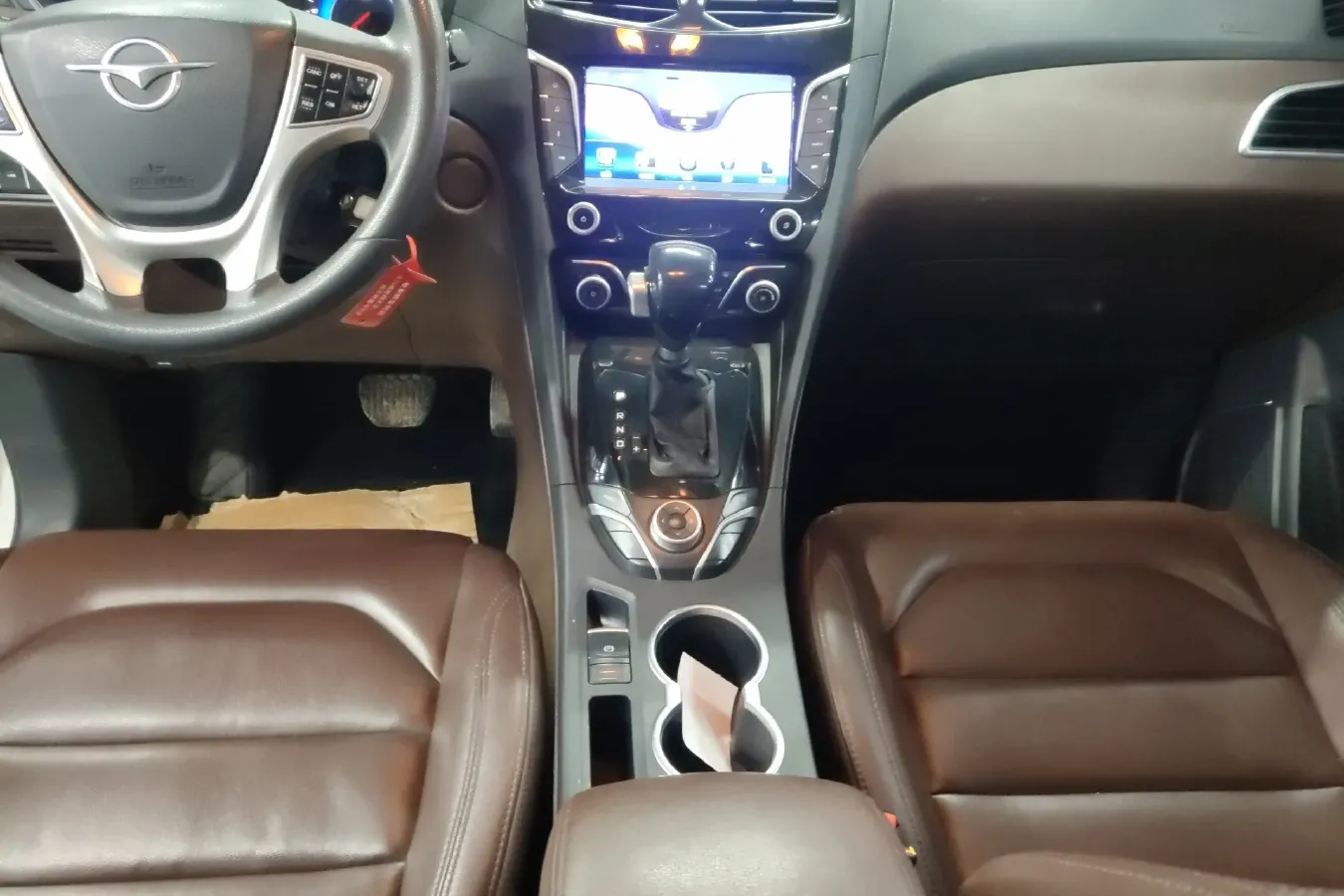 2016 HaiMa V70 1.5T 156HP L4 6AT,autocango,china used car exporter,china ev exporter,chinese used car exporter,chinese used ev exporter