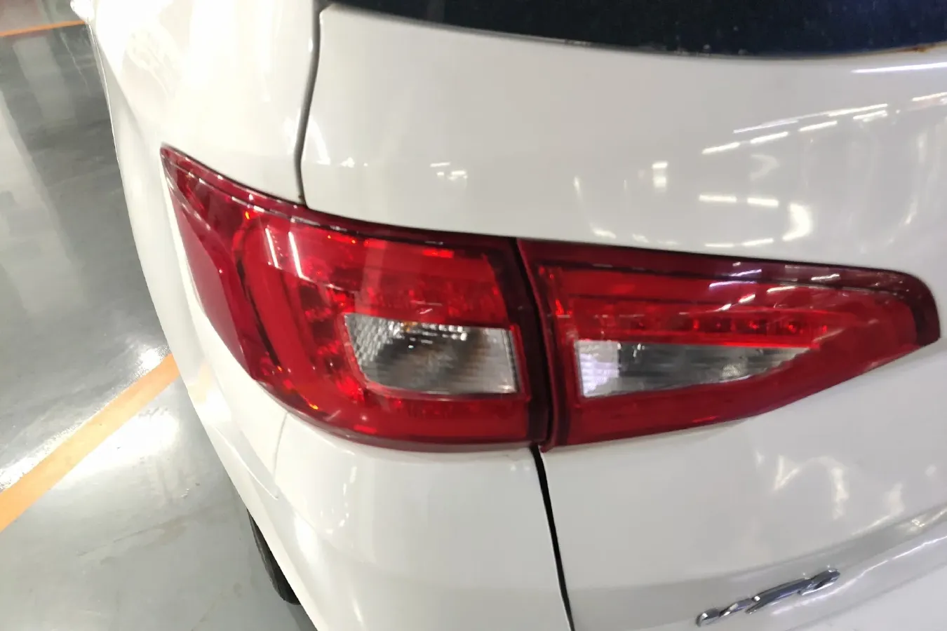 2016 HaiMa V70 1.5T 156HP L4 6AT,autocango,china used car exporter,china ev exporter,chinese used car exporter,chinese used ev exporter