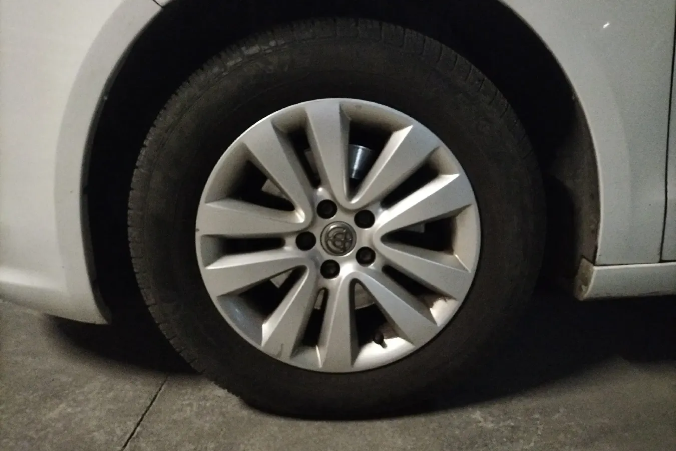 2014 Brilliance Auto H530 1.6L 118HP L4 5MT,autocango,china used car exporter,china ev exporter,chinese used car exporter,chinese used ev exporter