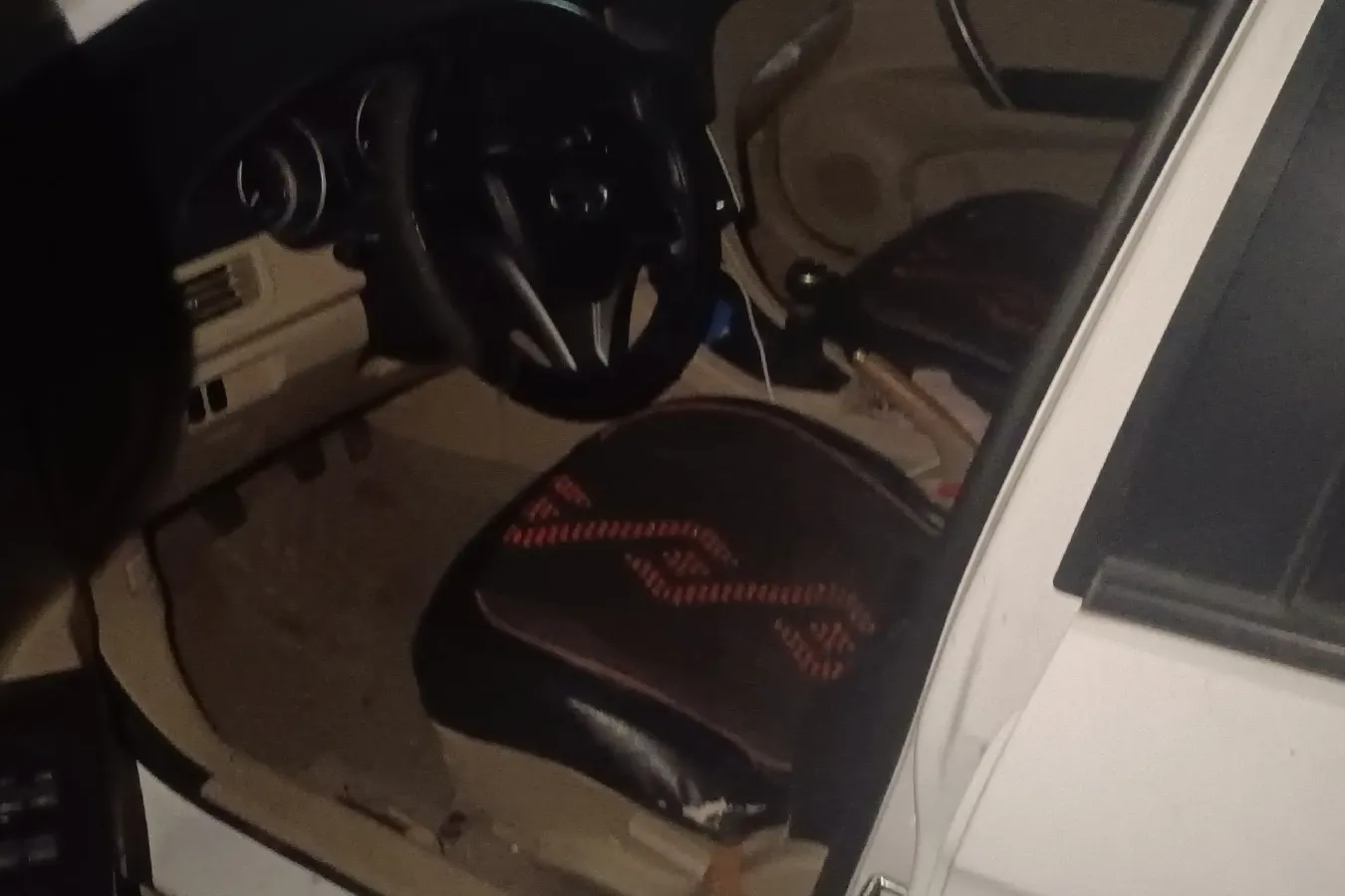 2014 Soueast V5 1.5L 120HP L4 5MT,autocango,china used car exporter,china ev exporter,chinese used car exporter,chinese used ev exporter