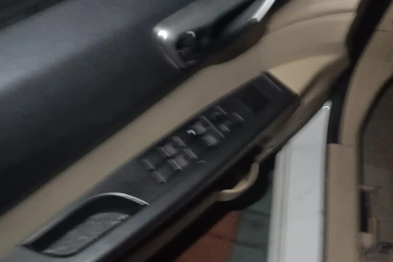 2014 Soueast V5 1.5L 120HP L4 5MT,autocango,china used car exporter,china ev exporter,chinese used car exporter,chinese used ev exporter