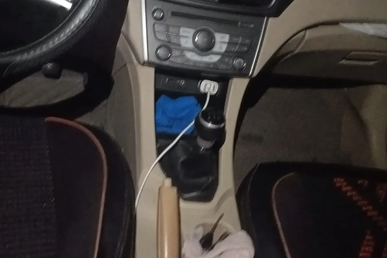 2014 Soueast V5 1.5L 120HP L4 5MT,autocango,china used car exporter,china ev exporter,chinese used car exporter,chinese used ev exporter