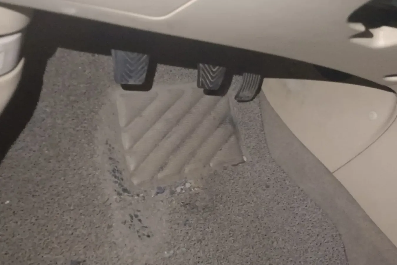 2014 Soueast V5 1.5L 120HP L4 5MT,autocango,china used car exporter,china ev exporter,chinese used car exporter,chinese used ev exporter