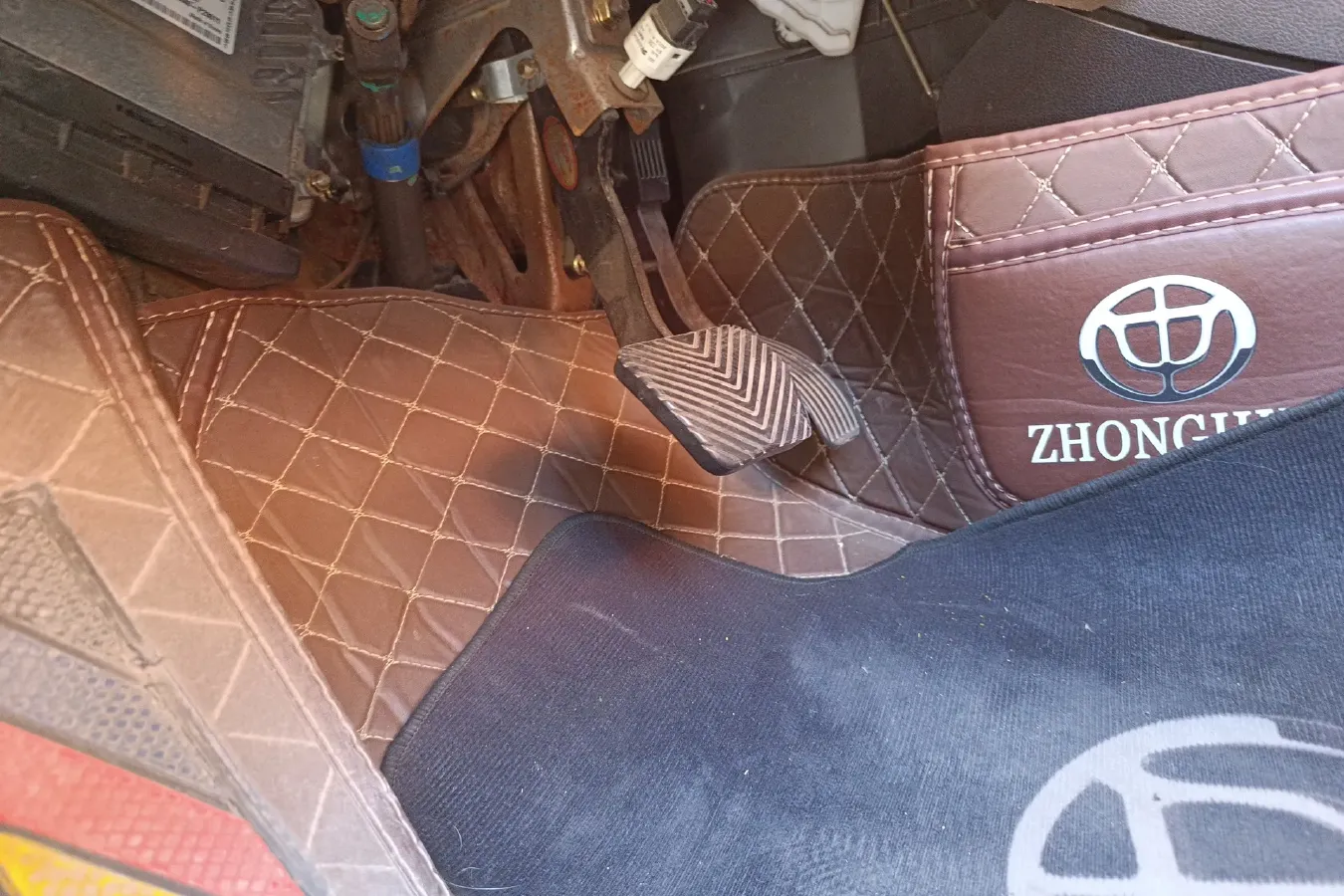 2012 Brilliance Auto V5 1.6L 118HP L4 5AT,autocango,china used car exporter,china ev exporter,chinese used car exporter,chinese used ev exporter