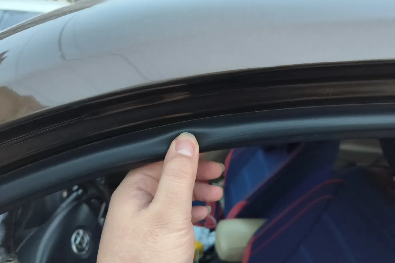 2012 Brilliance Auto V5 1.6L 118HP L4 5AT,autocango,china used car exporter,china ev exporter,chinese used car exporter,chinese used ev exporter