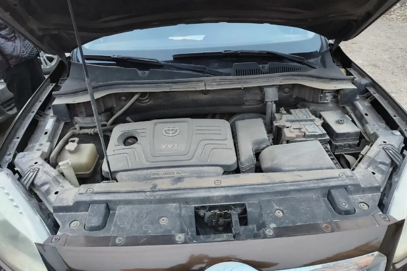 2012 Brilliance Auto V5 1.6L 118HP L4 5AT,autocango,china used car exporter,china ev exporter,chinese used car exporter,chinese used ev exporter