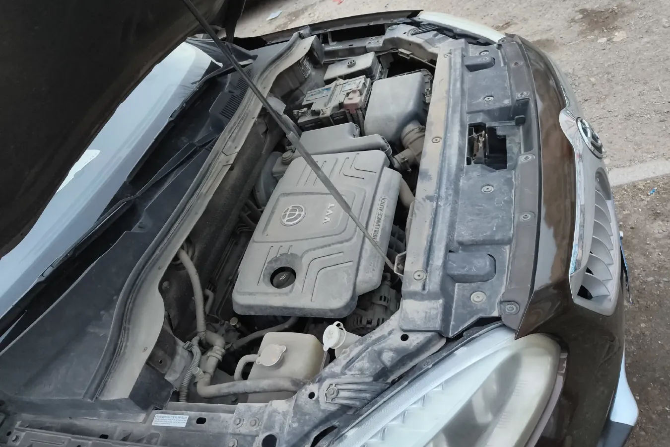 2012 Brilliance Auto V5 1.6L 118HP L4 5AT,autocango,china used car exporter,china ev exporter,chinese used car exporter,chinese used ev exporter