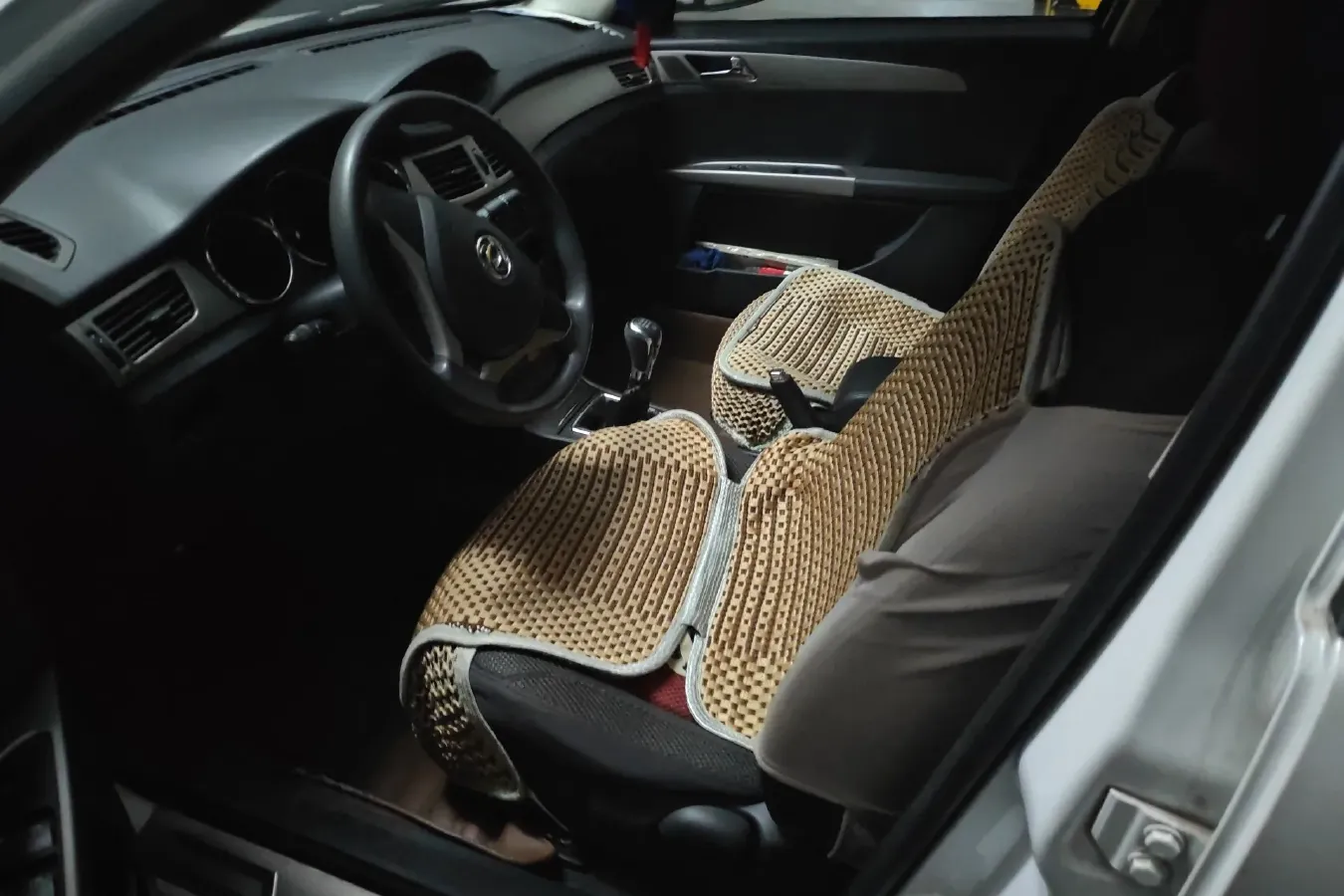 2014 DongFeng Aeolus H30 1.5L 116HP L4 5MT,autocango,china used car exporter,china ev exporter,chinese used car exporter,chinese used ev exporter