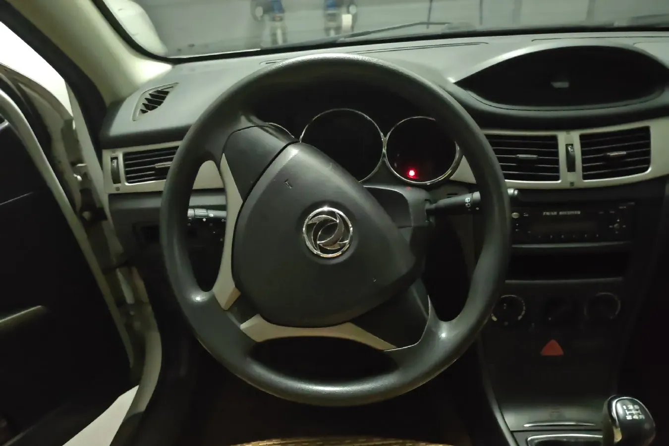 2014 DongFeng Aeolus H30 1.5L 116HP L4 5MT,autocango,china used car exporter,china ev exporter,chinese used car exporter,chinese used ev exporter