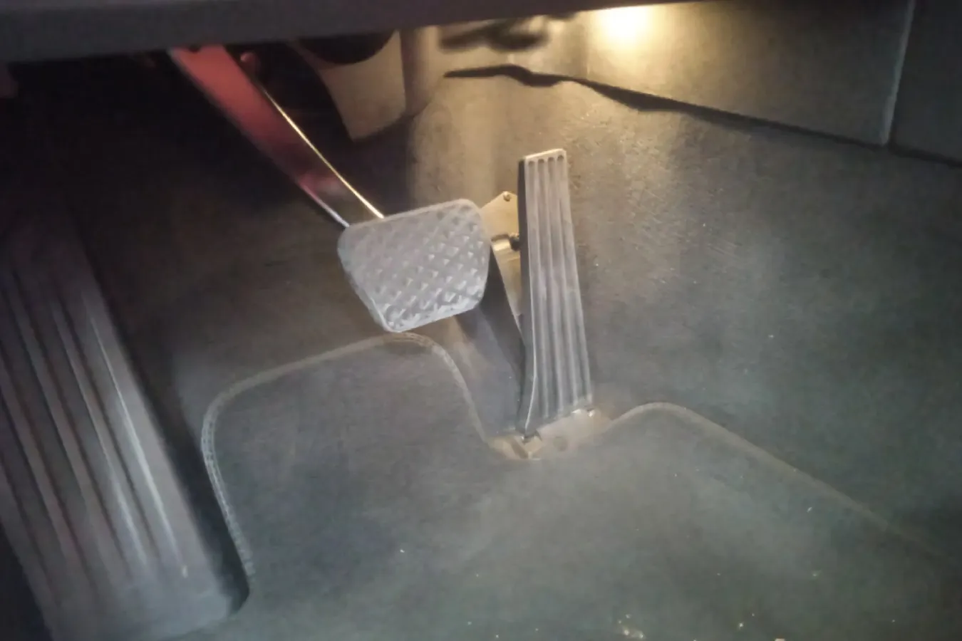 2019 BMW Z4 2.0T 197HP L4 8AT,autocango,china used car exporter,china ev exporter,chinese used car exporter,chinese used ev exporter