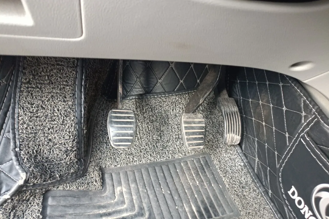 2016 DongFeng Forthing S500 1.5L 120HP L4 5MT,autocango,china used car exporter,china ev exporter,chinese used car exporter,chinese used ev exporter