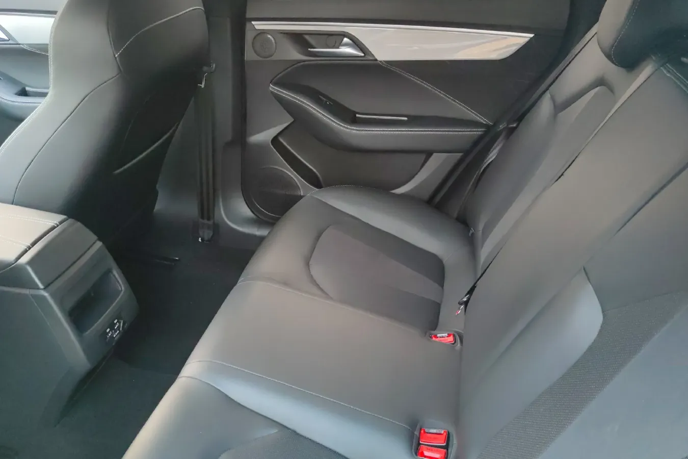 2023 JAC A5 Plus 1.5T 150HP L4 CVT,autocango,china used car exporter,china ev exporter,chinese used car exporter,chinese used ev exporter