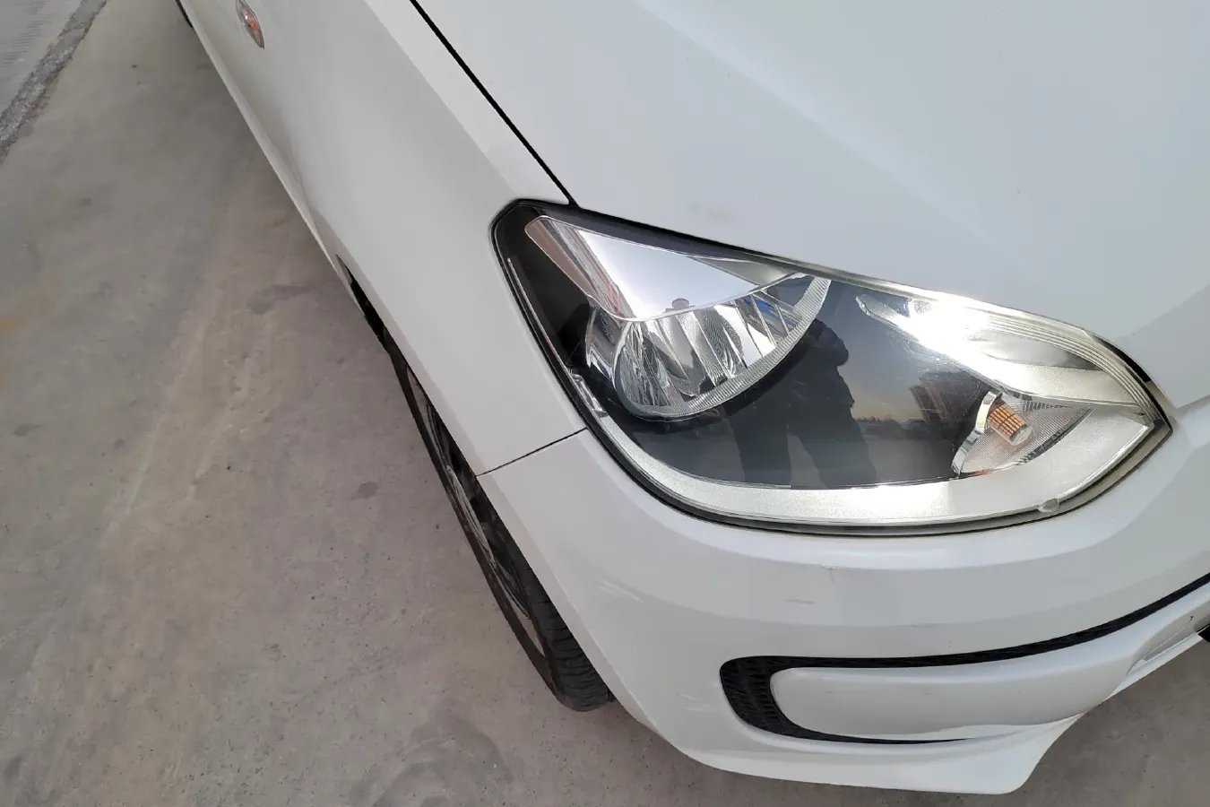 2015 Volkswagen up! 1.0L 75HP L3 5AMT,autocango,china used car exporter,china ev exporter,chinese used car exporter,chinese used ev exporter