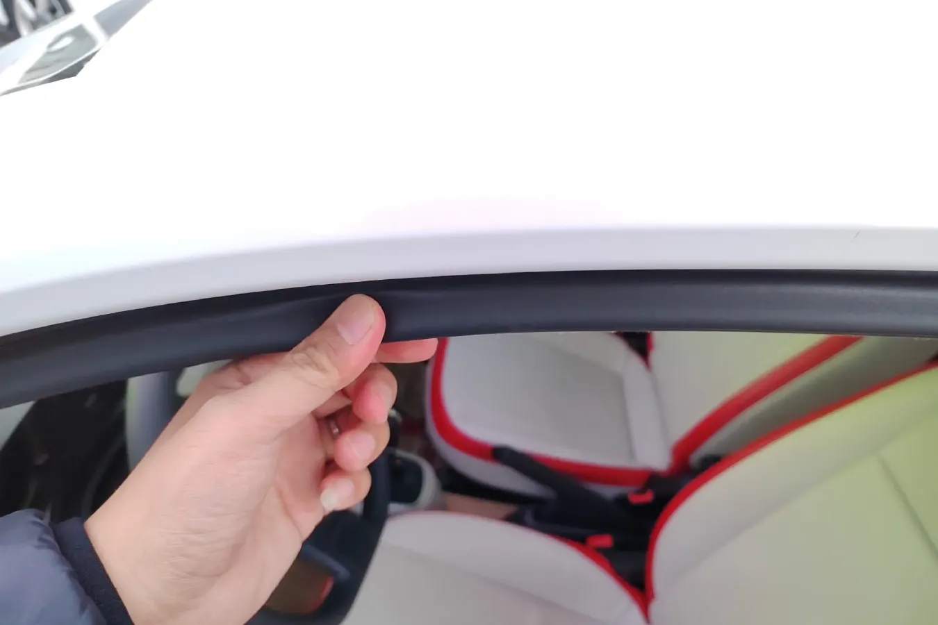 2015 Volkswagen up! 1.0L 75HP L3 5AMT,autocango,china used car exporter,china ev exporter,chinese used car exporter,chinese used ev exporter