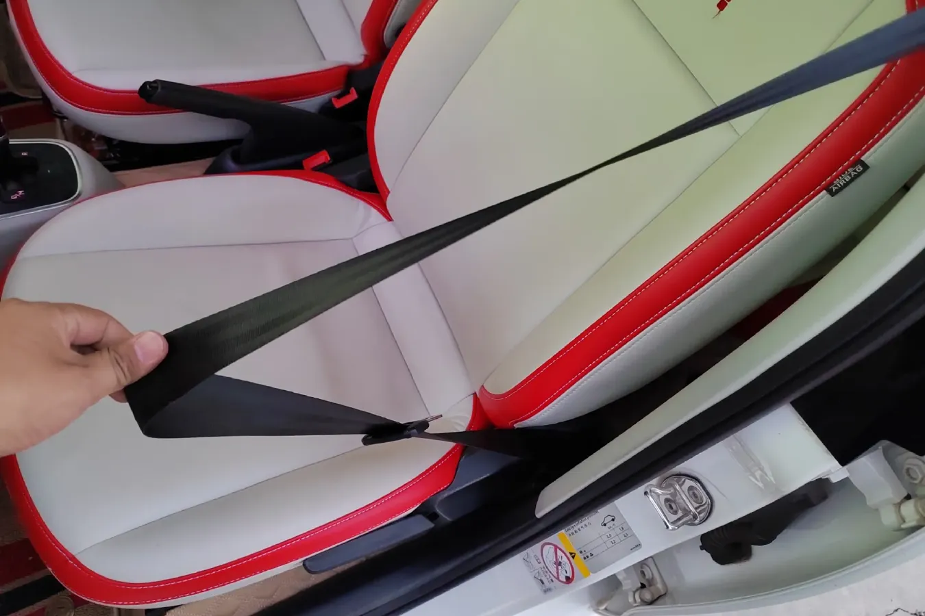 2015 Volkswagen up! 1.0L 75HP L3 5AMT,autocango,china used car exporter,china ev exporter,chinese used car exporter,chinese used ev exporter