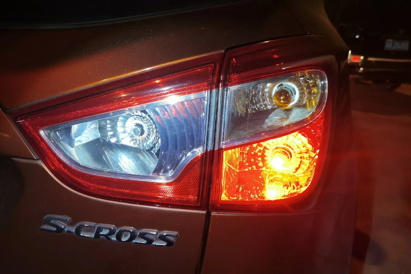 2017 Suzuki SX4 S-Cross 1.6L 122HP L4 5MT,autocango,china used car exporter,china ev exporter,chinese used car exporter,chinese used ev exporter