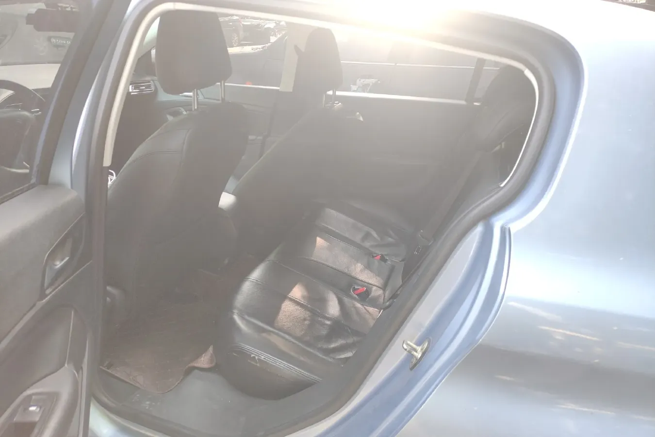 2015 Peugeot 308S 1.2T 136HP L3 6AT,autocango,china used car exporter,china ev exporter,chinese used car exporter,chinese used ev exporter