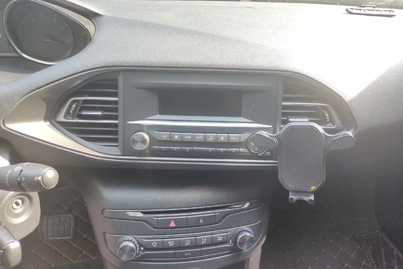 2015 Peugeot 308S 1.2T 136HP L3 6AT,autocango,china used car exporter,china ev exporter,chinese used car exporter,chinese used ev exporter