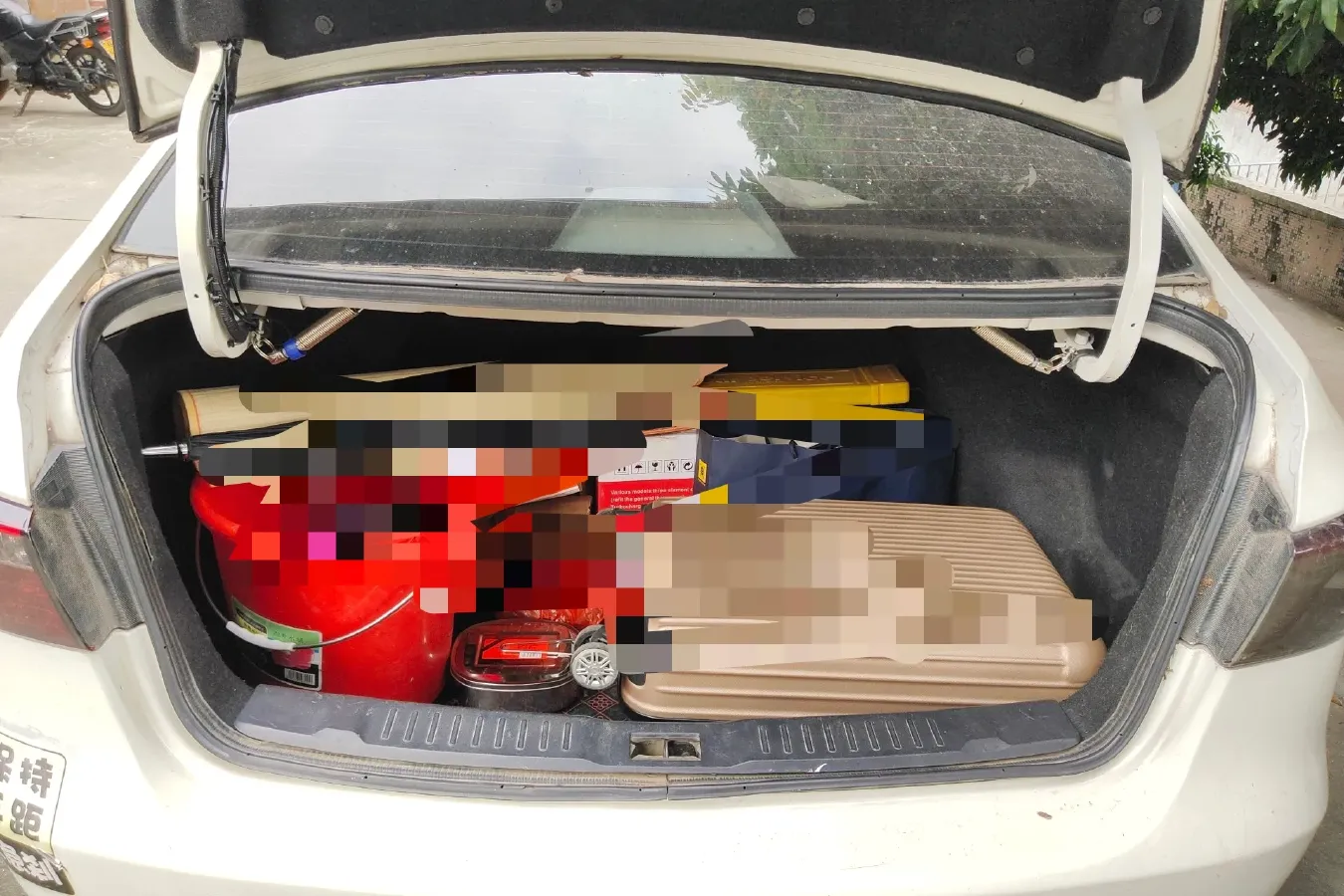 2013 Luxgen 5 1.8T 154HP L4 5AT,autocango,china used car exporter,china ev exporter,chinese used car exporter,chinese used ev exporter