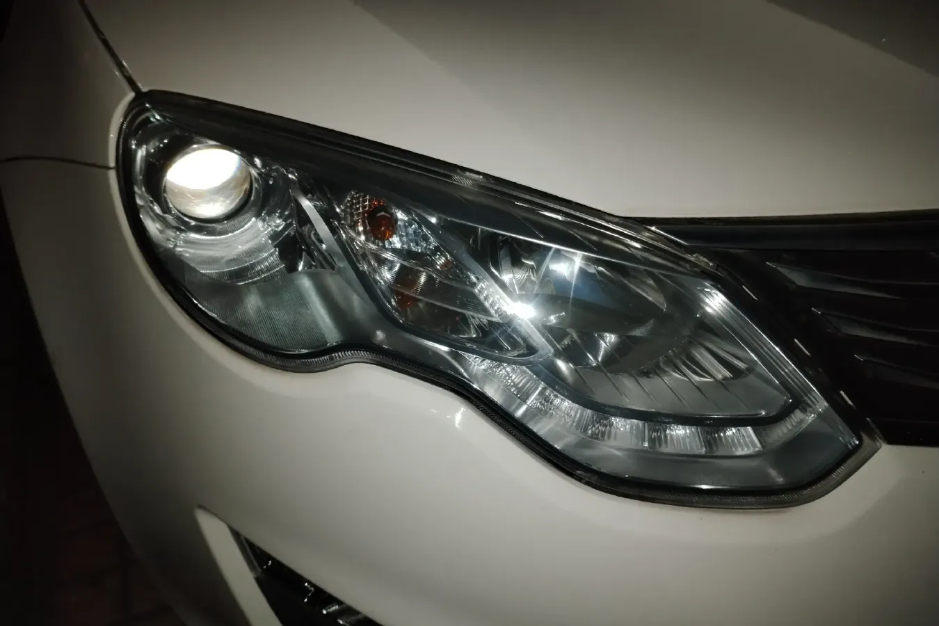 2014 Roewe e550 1.5L 109HP L4 2AT PHEV 11.8KWH,autocango,china used car exporter,china ev exporter,chinese used car exporter,chinese used ev exporter