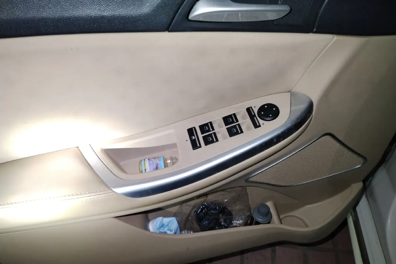 2014 Roewe e550 1.5L 109HP L4 2AT PHEV 11.8KWH,autocango,china used car exporter,china ev exporter,chinese used car exporter,chinese used ev exporter