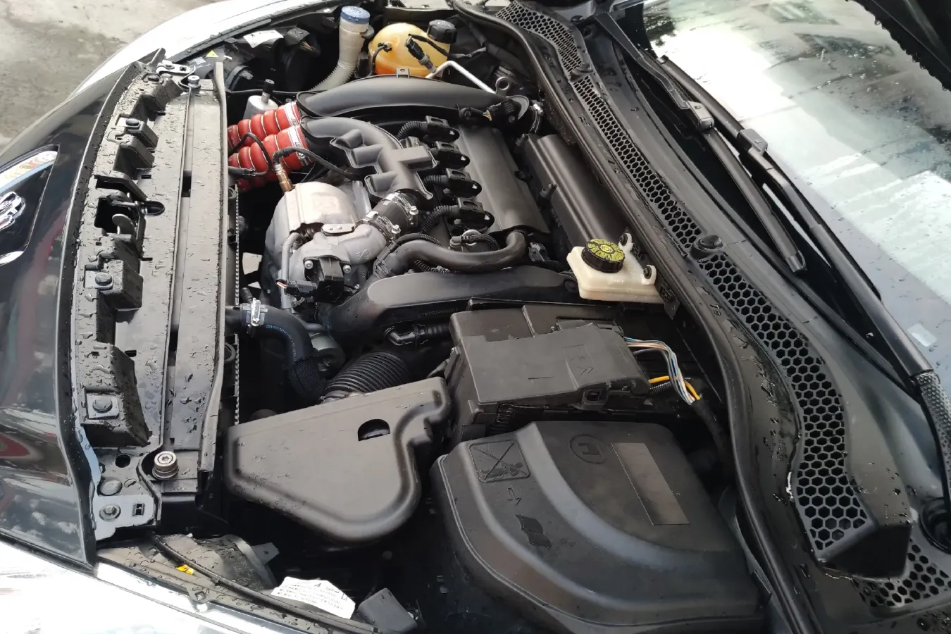 2011 Peugeot RCZ 1.6T 156HP L4 6AT,autocango,china used car exporter,china ev exporter,chinese used car exporter,chinese used ev exporter