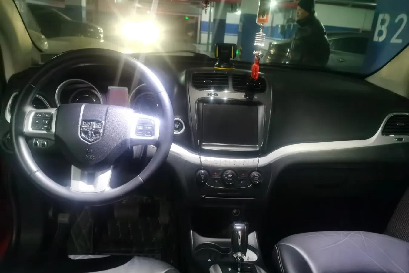 2013 Dodge JCUV 2.4L 170HP L4 6AT,autocango,china used car exporter,china ev exporter,chinese used car exporter,chinese used ev exporter