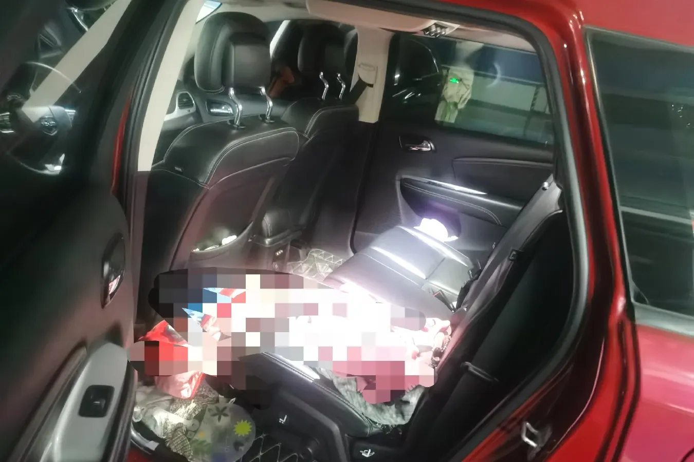 2013 Dodge JCUV 2.4L 170HP L4 6AT,autocango,china used car exporter,china ev exporter,chinese used car exporter,chinese used ev exporter